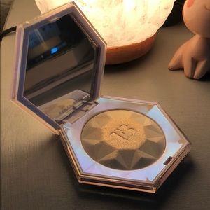 Fenty Beauty Diamond Bomb II Holo at Me - Swatched